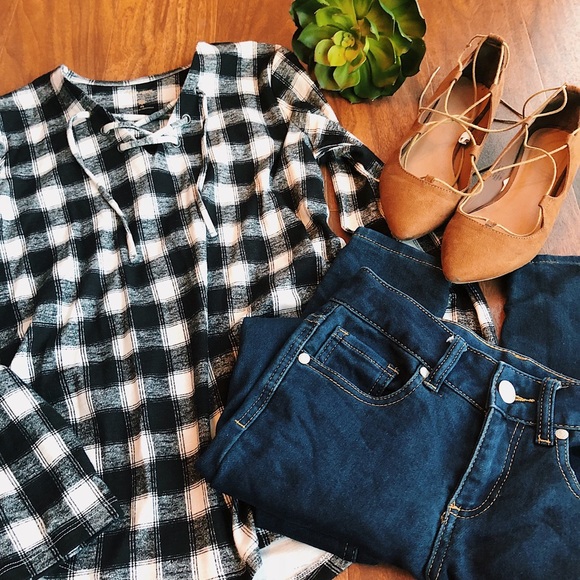 3/$10 SALE! Plaid Shirt Black and White Lace Up - Picture 2 of 7